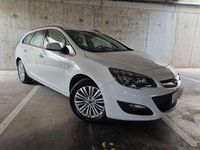 Usado Opel Astra Selective 136 CV (100 kW) 2015 Blanco Familiar