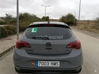 Usado Opel Astra Sportive 165 CV (121 kW) 2012 Gris / plata Berlina