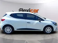 Usado Renault Clio IV Life 75 CV (55 kW) 2017 Blanco Berlina