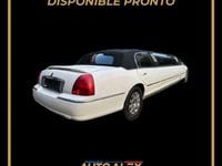 Usado Lincoln Town Car 2003 Blanco Berlina