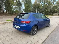 Usado Seat Leon Style 130 CV (95 kW) 2020 Azul Berlina