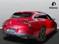 Usado Mercedes CLA200 Shooting Brake 150 CV (110 kW) 2023 Rojo Familiar