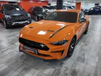 Usado Ford Mustang Fastback 291 CV (214 kW) 2020 Naranja Coupe
