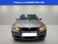 Usado BMW 318 143 CV (105 kW) 2010 Gris / plata Familiar