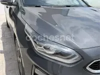Usado Kia Ceed Launch Edition 136 CV (100 kW) 2018 Gris / plata Utilitario