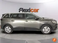 Usado Peugeot 5008 Active 120 CV (88 kW) 2018 Marrón SUV