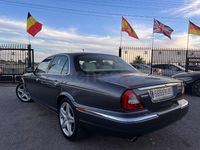 Usado Jaguar XJ6 Executive 204 CV (150 kW) 2006 Gris / plata Berlina
