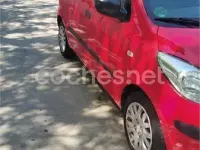 Usado Hyundai i10 Comfort 78 CV (57 kW) 2010 Rojo Utilitario