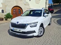 Usado Skoda Kamiq Style 110 CV (80 kW) 2022 Blanco SUV