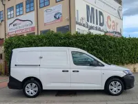 Usado VW Caddy Maxi 102 CV (75 kW) 2023 Blanco Monovolumen