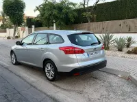 Usado Ford Focus ST-Line 125 CV (91 kW) 2018 Gris / plata Familiar