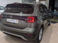 Usado VW T-Cross Advance 95 CV (69 kW) 2021 Gris / plata SUV