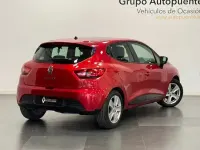 Usado Renault Clio IV Authentique 75 CV (55 kW) 2015 Rojo Berlina