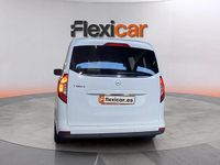 Usado Mercedes T180 116 CV (85 kW) 2023 Blanco Monovolumen