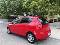 Usado Seat Altea Style 140 CV (102 kW) 2011 Rojo Monovolumen