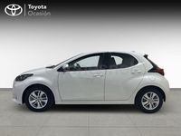 Usado Toyota Yaris Hybrid Active 116 CV (85 kW) 2021 Blanco Berlina