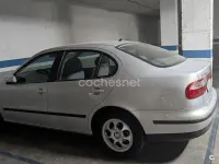 Usado Seat Toledo Stella 90 CV (66 kW) 1999 Gris / plata Berlina