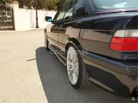 Usado BMW 328 Cabriolet 193 CV (141 kW) 1998 Violeta / lila Descapotable
