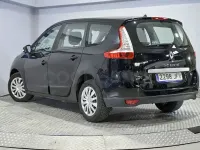 Usado Renault Grand Scénic 115 CV (84 kW) 2015 Negro Monovolumen