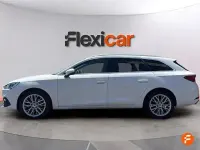 Usado Seat Leon XCELLENCE 150 CV (110 kW) 2022 Blanco