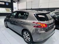 Usado Peugeot 308 Style 130 CV (95 kW) 2021 Gris / plata Berlina