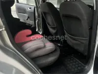 Usado Ford Fiesta Ambiente 70 CV (51 kW) 2006 Gris / plata Utilitario