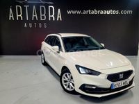 Usado Seat Leon Style 115 CV (84 kW) 2022 Blanco Familiar