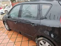 Usado Renault Scénic III Dynamique 110 CV (80 kW) 2011 Negro Monovolumen