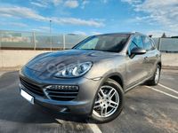 Usado Porsche Cayenne 245 CV (180 kW) 2012 Gris / plata SUV