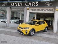 Usado Kia Stonic 84 CV (61 kW) 2018 Amarillo SUV