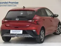 Begagnad Hyundai i20 100 HK (73 kW) 2025 Röd Halvkombi