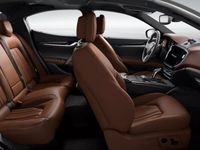 usado Maserati Ghibli GT L4 330CV Hybrid-Gasolina RWD en Madrid