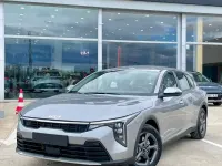 Nuevo Kia K4 150 CV (110 kW) 2026 Gris / plata Berlina
