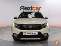 Usado Dacia Sandero Comfort 90 CV (66 kW) 2019 Blanco Utilitario