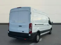 Usado Ford Transit Trend 131 CV (96 kW) 2023 Blanco Berlina