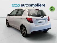 Usado Toyota Yaris Hybrid Active 99 CV (72 kW) 2014 Blanco Utilitario