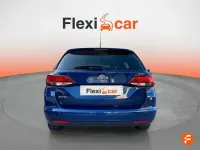 Usado Opel Astra 110 CV (80 kW) 2020 Azul Familiar