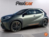 Usado Toyota Aygo Play 72 CV (52 kW) 2022 Gris