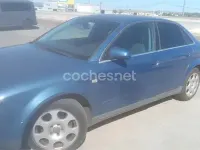 Usado Audi A4 130 CV (95 kW) 2004 Azul Berlina