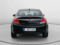 Usado Opel Insignia Sport 160 CV (117 kW) 2011 Negro Berlina
