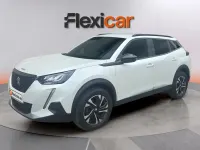 Usado Peugeot 2008 Active 100 CV (73 kW) 2023 Blanco SUV