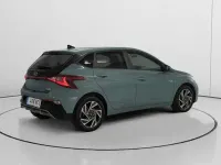Usado Hyundai i20 101 CV (74 kW) 2025 Verde Utilitario