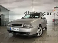 Usado Seat Ibiza 110 CV (80 kW) 1998 Gris Utilitario