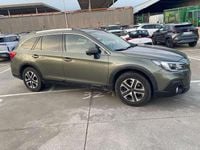 Usado Subaru Outback Sport 167 CV (122 kW) 2021 Verde Familiar