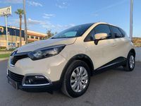 Begagnad Renault Captur Intens 90 HK (66 kW) 2015 Beige SUV