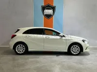 Usado Mercedes A180 109 CV (80 kW) 2018 Blanco Berlina