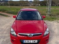 Usado Hyundai i30 Classic 109 CV (80 kW) 2009 Rojo Berlina