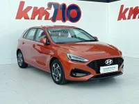 Usado Hyundai i30 96 CV (70 kW) 2024 Naranja Berlina