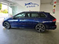 Usado VW Golf VIII R-line 130 CV (95 kW) 2021 Azul Familiar