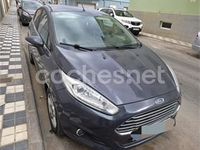 Usado Ford Fiesta Titanium 75 CV (55 kW) 2014 Gris / plata Utilitario